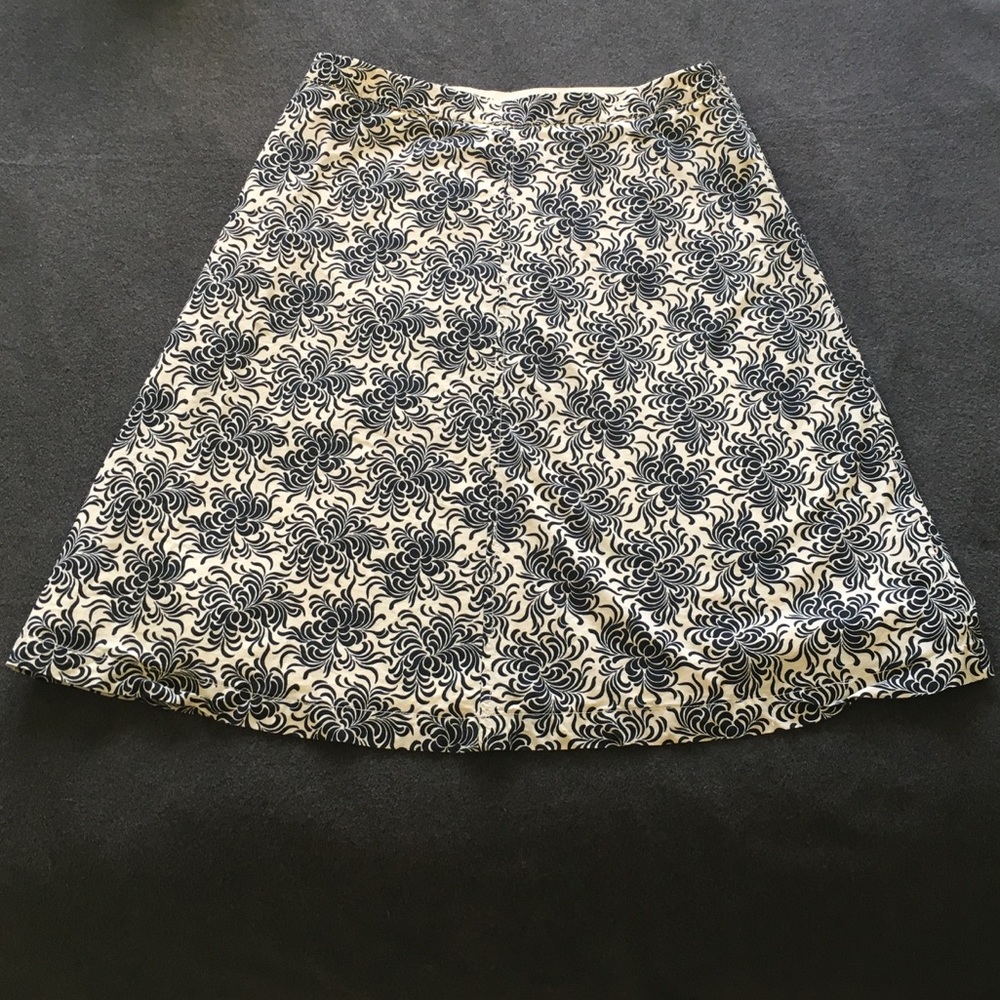 GAP skirt